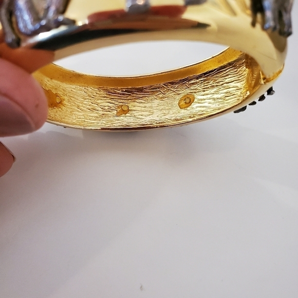 2/$35 Sale Fun Zoo Animal Bangle Bracelet Gold tone - Picture 10 of 11